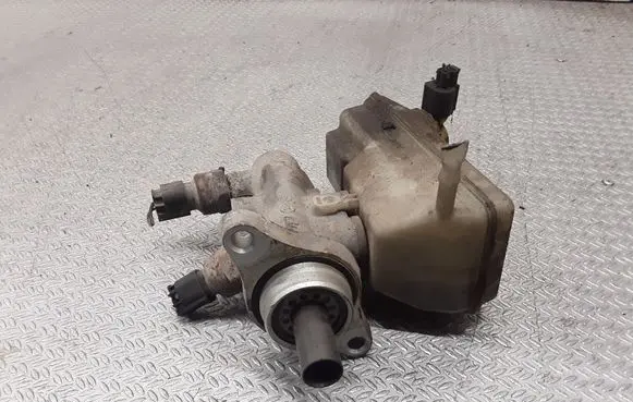 Volkswagen Sharan Master brake cylinder 7M3611303