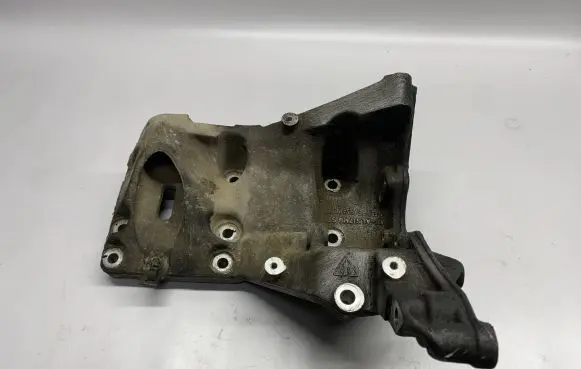 Porsche Cayenne (9PA) Engine mounting bracket 9481022135R
