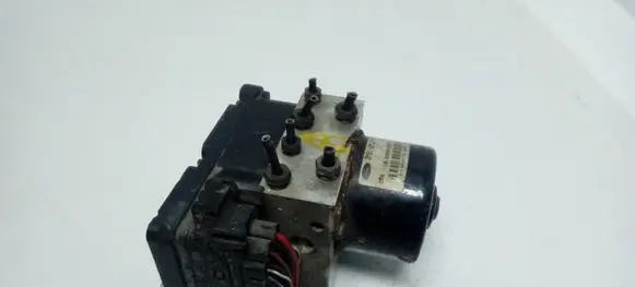 Ford Focus ABS Pump 10092501103 2M512M110EB