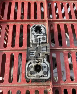 Volkswagen Vento Tail light bulb cover holder 1H5945259