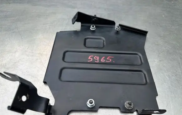 Renault Zoe Other engine bay part 237149318R