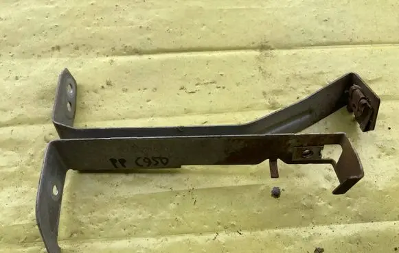 Mercedes-Benz C W204 Front bumper mounting bracket A2045241440