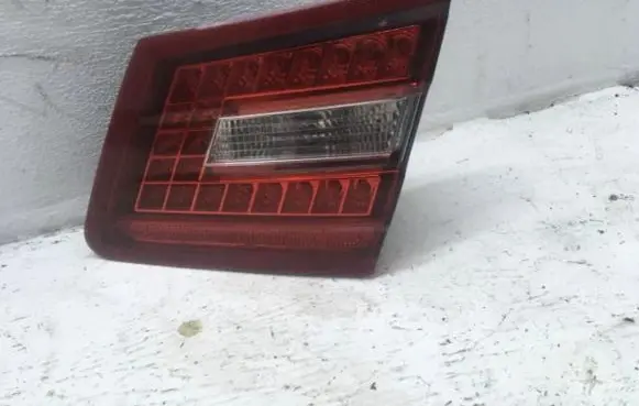 Mercedes-Benz E W212 Tailgate rear/tail lights