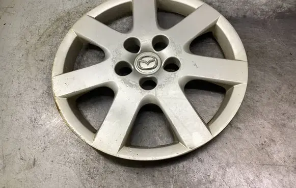Mazda 6 R16 wheel hub/cap/trim 4M511130AA GM6G37170