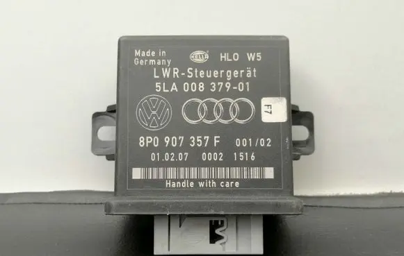 Audi A8 S8 D3 4E Light module LCM 5LA00837901 8P0907357F