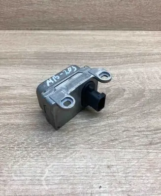 Mercedes-Benz C W203 ESP acceleration yaw rate sensor A0035423918