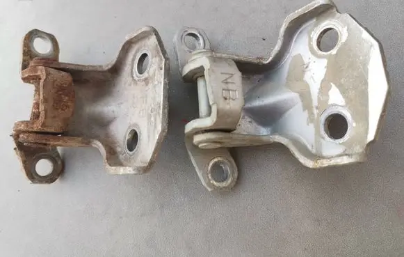 Subaru Impreza II Front door hinge set 0441