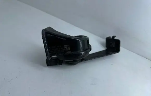 Audi A7 S7 4G Horn signal 4G8951209E 4G0951221 06033FB2345