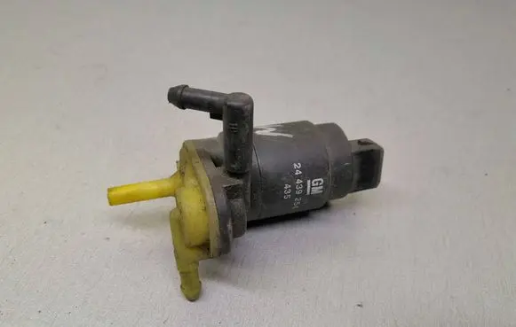 Opel Meriva A Windscreen/windshield washer pump 24439254