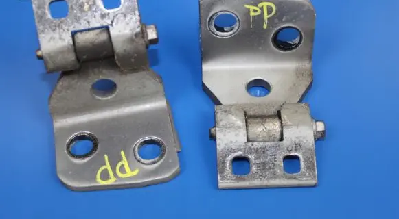 BMW X3 E83 Front door hinge set 