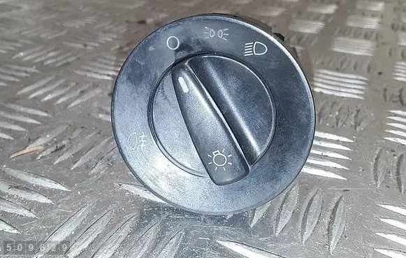 Light switch