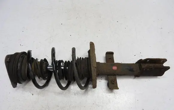 Renault Clio IV Front shock absorber/damper