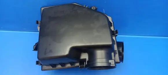 BMW 6 E63 E64 Air filter box 7521022 8482614