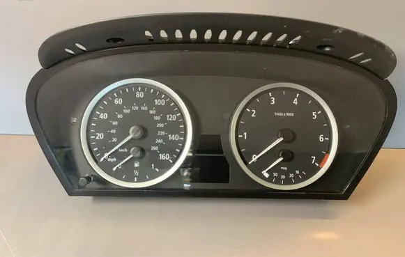 BMW 5 E60 E61 Speedometer (instrument cluster) 6944119 110080213