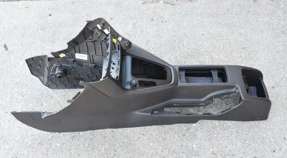 Ford Focus Center console 168294