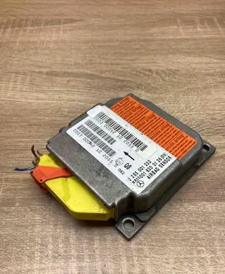 Mercedes-Benz A W168 Airbag control unit/module 0018203126 0285001222 WithPlug