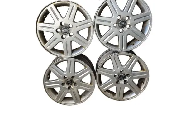 R16 alloy rim