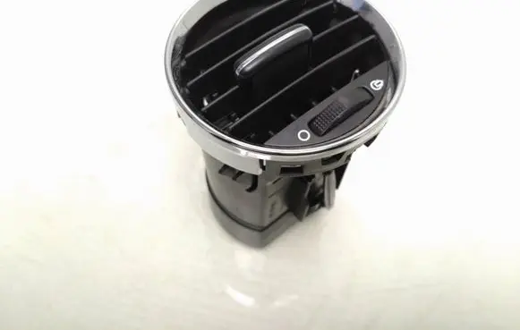 Peugeot RCZ Dash center air vent grill 9658515377