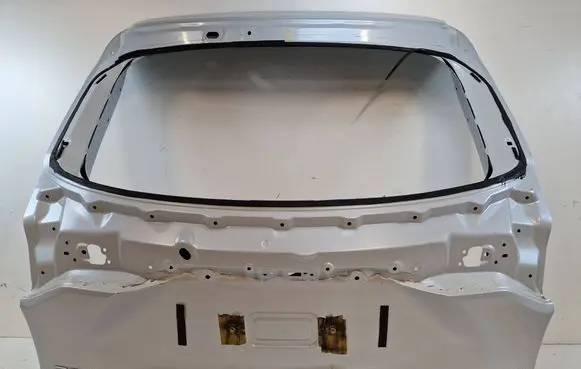 Honda ZR-V Truck tailgate