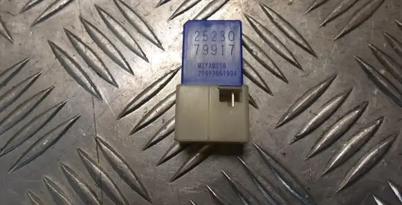 Nissan Navara D23 Other relay 2523079917