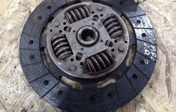Opel Vivaro Clutch pressure plate 120614A6