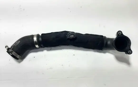 Seat Leon (5F) Intercooler hose/pipe 04L145828D
