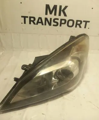 KIA Ceed Headlight/headlamp 921011H