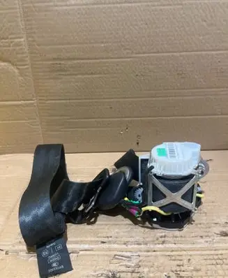 Skoda Fabia Mk2 (5J) Front seatbelt L5J0857701BRAA2
