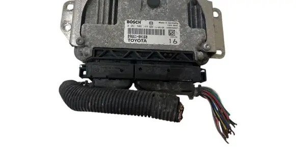 Toyota Aygo AB10 Engine control unit/module 0261S06144 1039S40257 896610H160