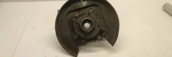Rear wheel hub