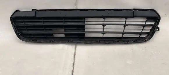 Peugeot 108 Front grill 32002162141200100