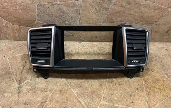 Mercedes-Benz GL X166 Other center console (tunnel) element A1668300854