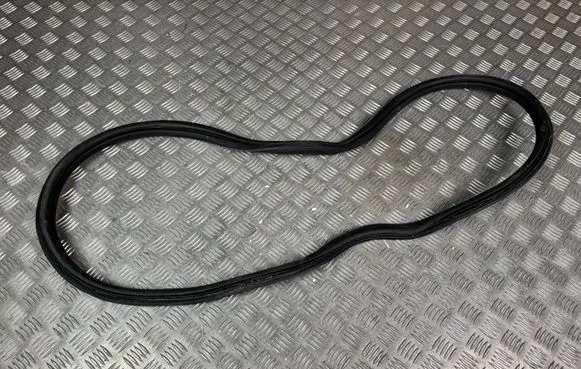 Maserati GranCabrio M145 Seal rubber (tailgate) 
