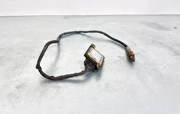 Mercedes-Benz C W205 Lambda probe sensor A0009051612