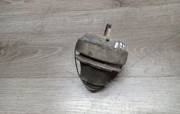Volvo S60 Engine mount bracket 9485551
