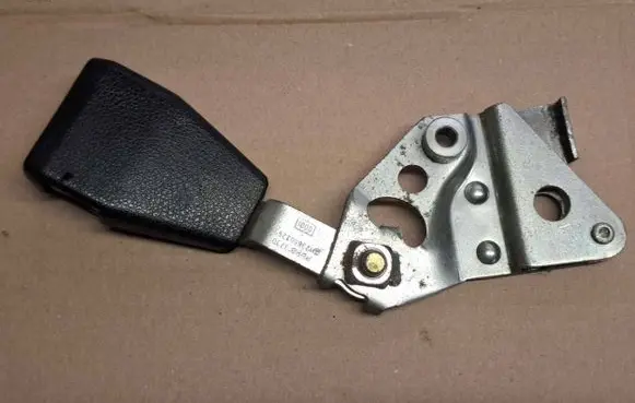 Mercedes-Benz W123 Front seatbelt buckle 1238602269 PPP23730