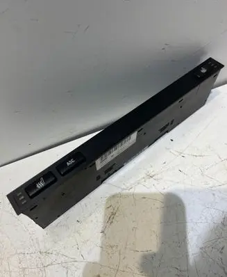 BMW 5 E39 Seat heating switch 8373712