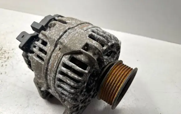Volkswagen II LT Generator/alternator 037903025M 0124325013