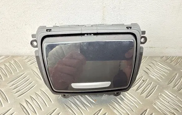 BMW 5 F10 F11 Ashtray (front) 9206348 9200547 82031002