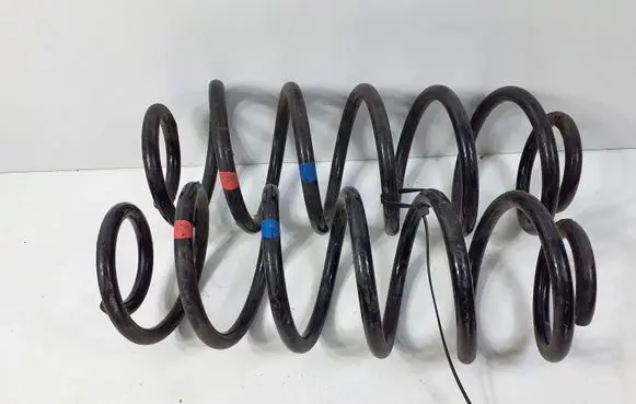 Toyota Prius (XW30) Rear coil spring