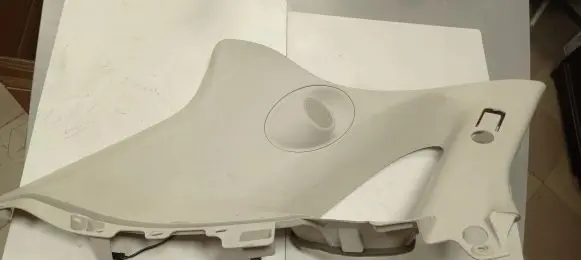 (C) pillar trim
