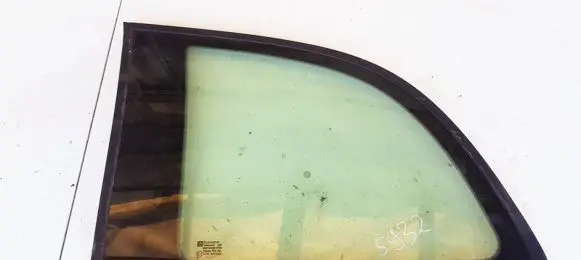 Opel Zafira A Rear side window