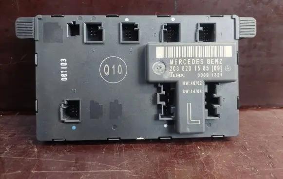 Mercedes-Benz C W203 Door control unit/module 2038201585 00001321