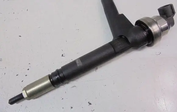 Opel Meriva A Fuel injector 8973138612