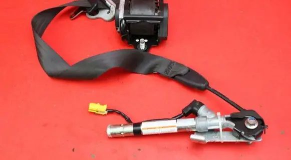 Honda CR-V Front seatbelt 81450-SWW-E0