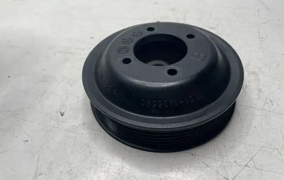 BMW 3 E46 Water pump pulley 1436590