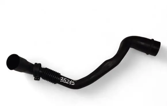 Volkswagen Golf V Breather hose/pipe 06A103217G