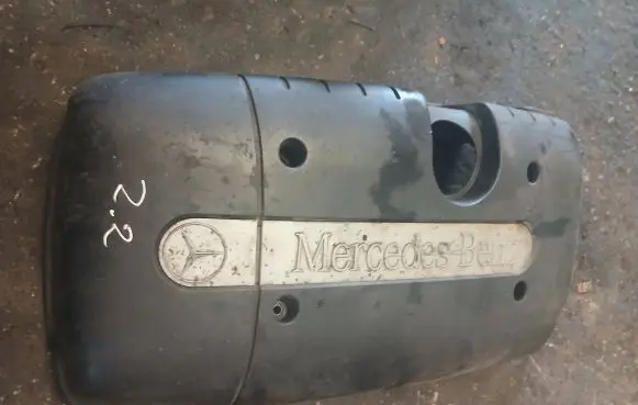 Mercedes-Benz E W211 Engine cover (trim) A6110100367 554452013100