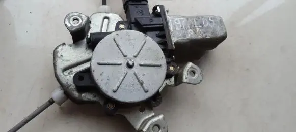 Mitsubishi Lancer Front door window regulator motor