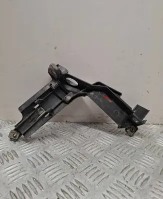 BMW 3 E46 Headlight/headlamp mounting bracket 1301073018